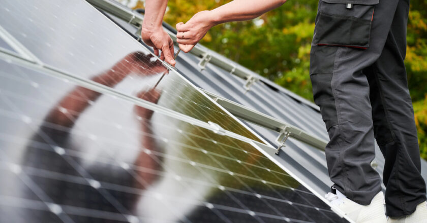 Acquisto e ritiro pannelli fotovoltaici nuovi: come vendere stock e surplus di magazzino