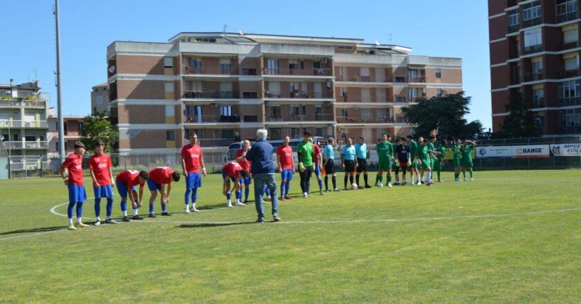 Grande successo questa mattina allo Stadio Aragona di Vasto per la 9ª edizione del torneo interscolastico “Segniamo e Doniamo per l’AIRC” e la 17ª edizione della raccolta tappi