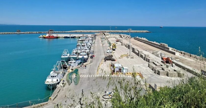 Porto di Vasto, per il maxi ritardo dei lavori ora il caso arriva in Parlamento