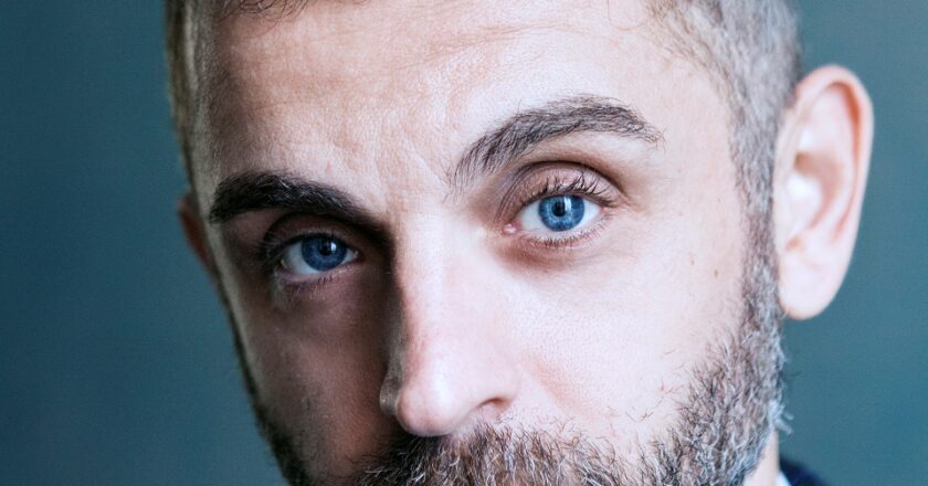 L’attore vastese Luigi Di Pietro “acting coach” nella nuova serie tv “In Utero”che esce oggi
