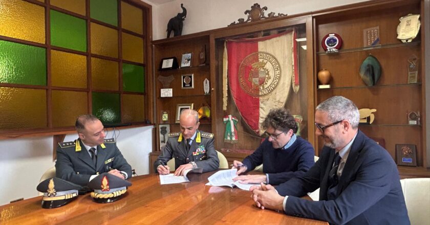 Vasto, rinnovato il protocollo d’intesa con la Guardia di Finanza per reprimere gli illeciti economici