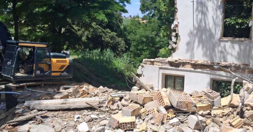 Scerni, al via i lavori per la rigenerazione dell’area verde: nascerà un nuovo parco per grandi e piccoli