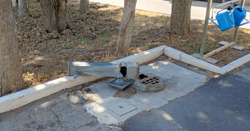 Fontanella rotta al cimitero di Vasto, scatta la protesta