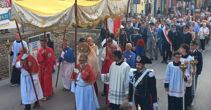 Vasto, l’arcivescovo Bruno Forte per il Corpus Domini