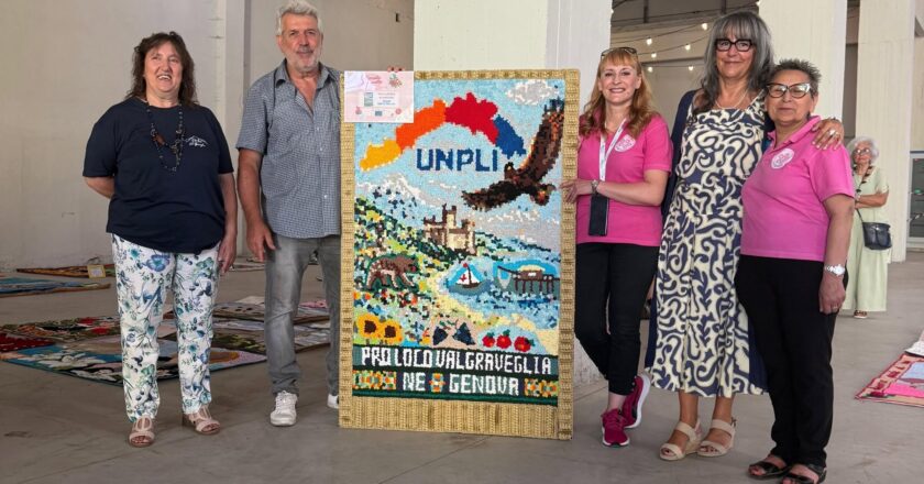 L’infiorata all’uncinetto approda in Val Graveglia