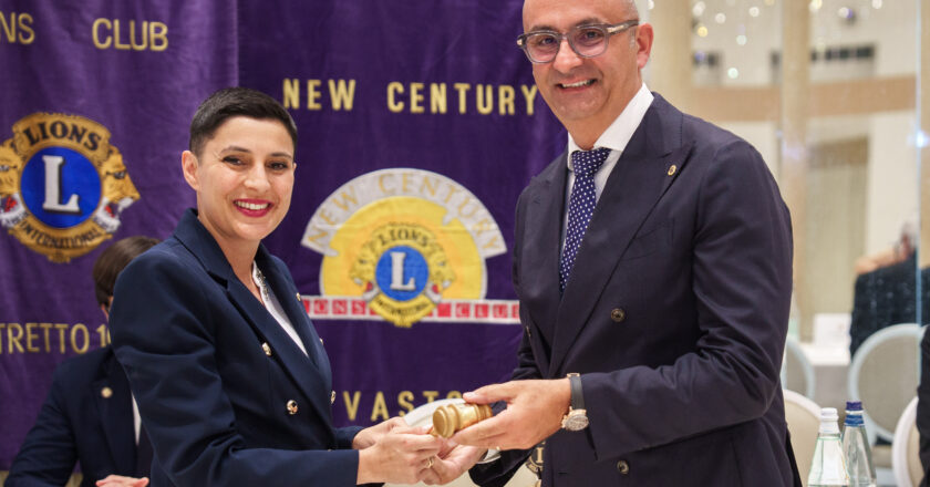 Lions Club Vasto New Century, la XIX Charter Night: due Melvin Jones e il passaggio del martelletto a Luca De Carolis