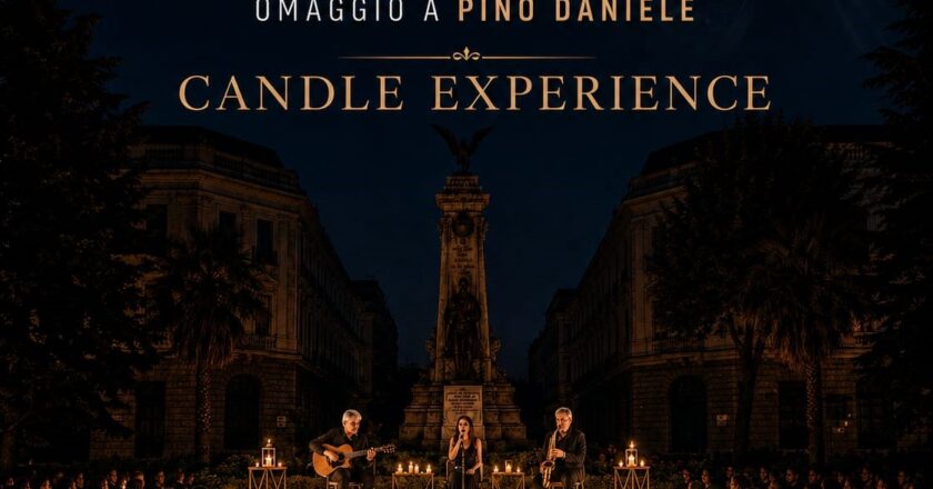 Piazza Rossetti si illumina di centinaia di candele per il concerto dedicato a Pino Daniele. Evento gratuito del calendario degli appuntamenti estivi