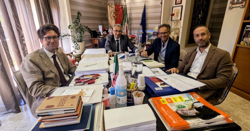 Interruzioni di corrente, confronto tra il sindaco Menna ed e-Distribuzione: investimenti per 25 milioni di euro