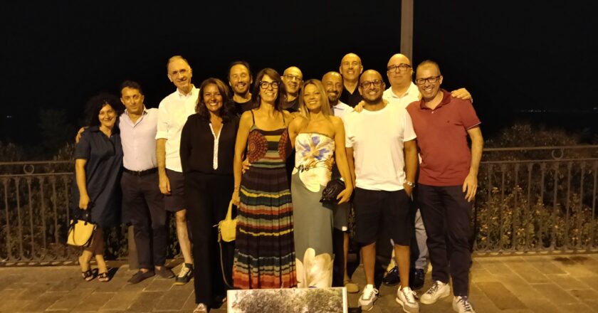 La V E anno 1995/1996 del Liceo Scientifico Mattioli di Vasto festeggia i 30 anni dalla maturità