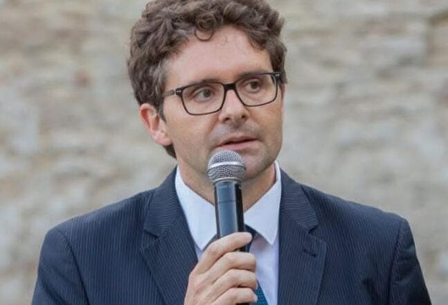 Via Verde, Menna replica a Marsilio