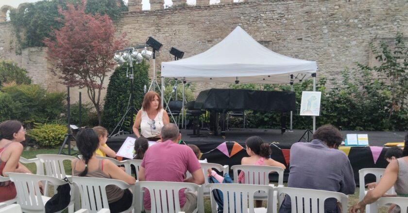 Cultura e bambini: Palazzo d’Avalos si trasforma in un regno favole con “un vastesissimo favolando”