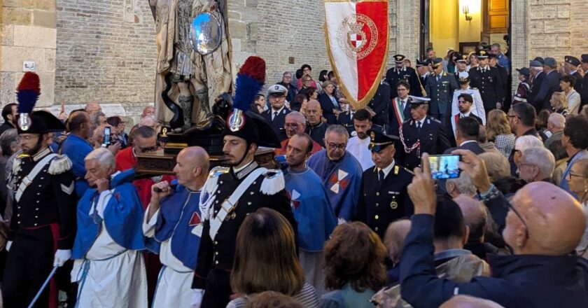 Vasto, in migliaia alla processione in onore del Patrono della Città, San Michele Arcangelo