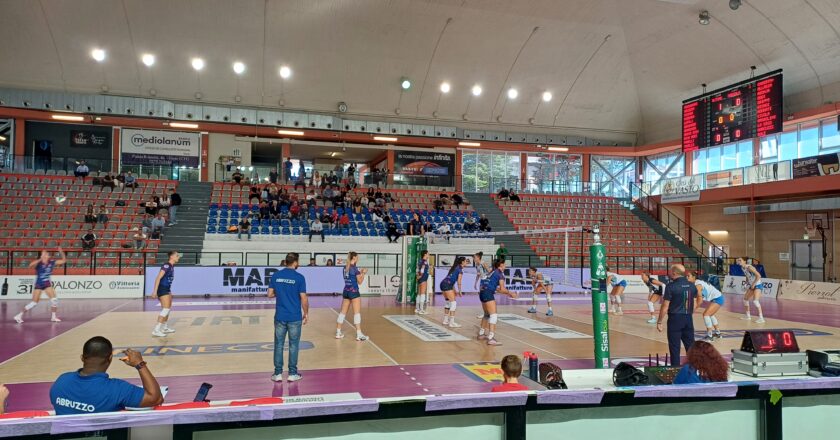 Volley, la Tenaglia conquista i primi due set e il primo punto stagionale, ma le siciliane del Marsala completano la rimonta al tie-break