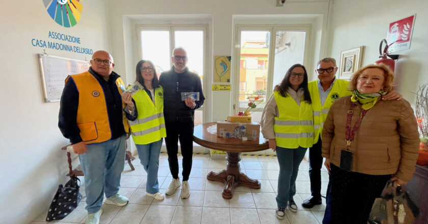 Lions Club Vasto Adriatica Vittoria Colonna, donato un kit di occhiali da vista e da lettura